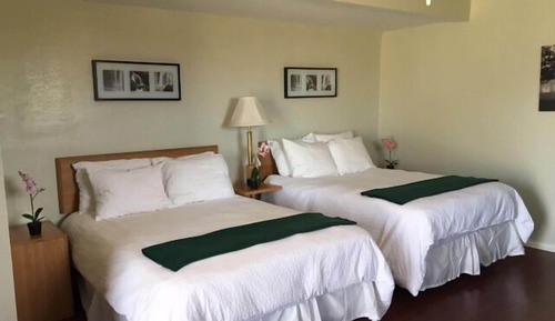 Deluxe Double Room, 2 Queen Beds, Mountain View