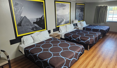 Deluxe Room, Multiple Beds, Non Smoking
