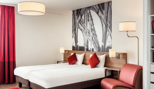 Studio, 2 Twin Beds