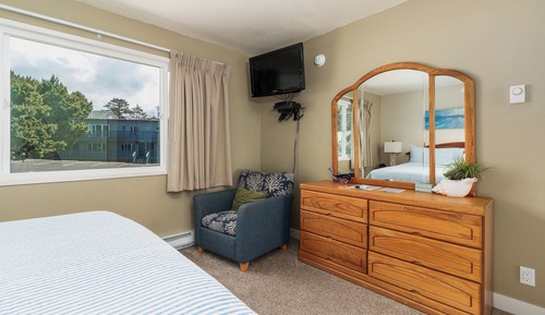 13 Oceanfront 2nd Floor