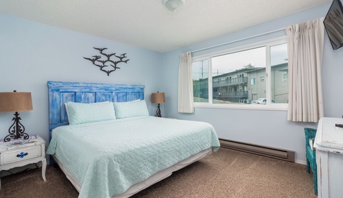 19 Oceanfront 2nd Floor