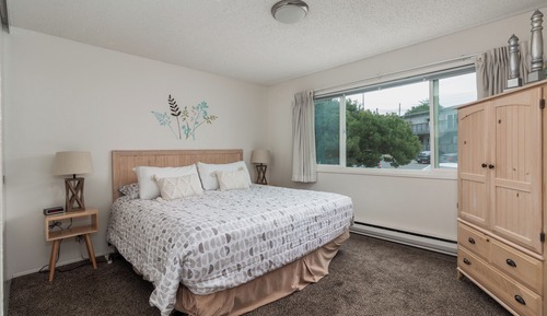 17 Oceanfront 2nd Floor