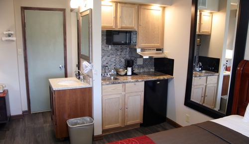 Basic Triple Room, City View