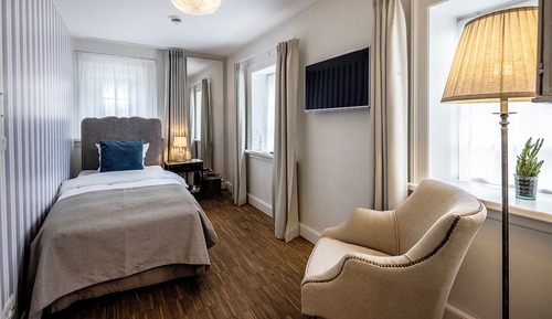 Standard Single Room, Courtyard View