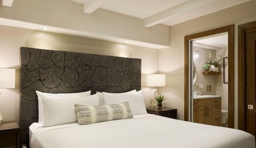Condo (With 2 bath)