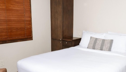Condo (Diamond 3 Bath)