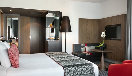 PREMIUM ROOM EIFFEL TOWER VIEW