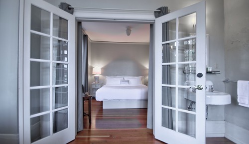 Suite, 1 King Bed with Sofa Bed (W/ Clawfoot Bathtub)