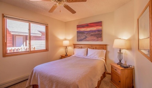 Standard Suite, 2 Bedrooms, Fireplace, River View