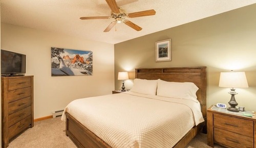 Standard Suite, 1 Bedroom, Fireplace, River View