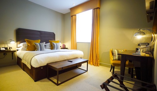 Classic Room, 1 King Bed