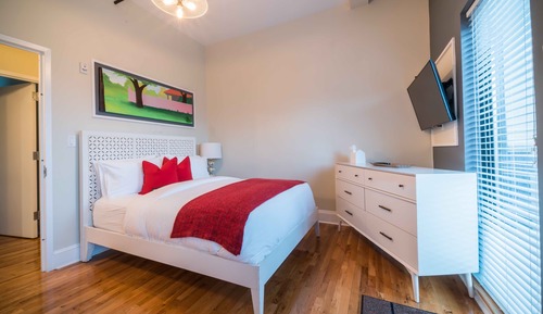 Luxury Penthouse, 2 Bedrooms, Balcony