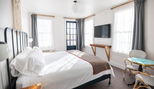 Room, 1 King Bed, Balcony