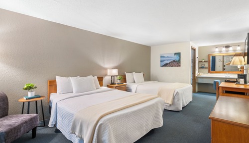 Classic Room, 2 Queen Beds, Non Smoking