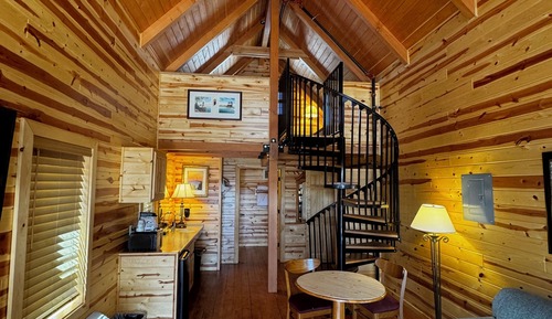 Senior Cabin, Accessible