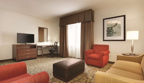 Deluxe Room, 1 King Bed, Accessible