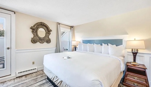 Premier Room