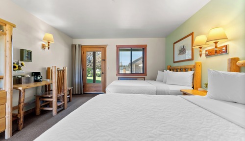 Deluxe Room, 2 Queen Beds, Valley View