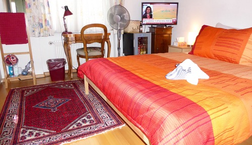 Single Room, Shared Bathroom