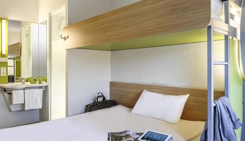 Triple Room, Multiple Beds