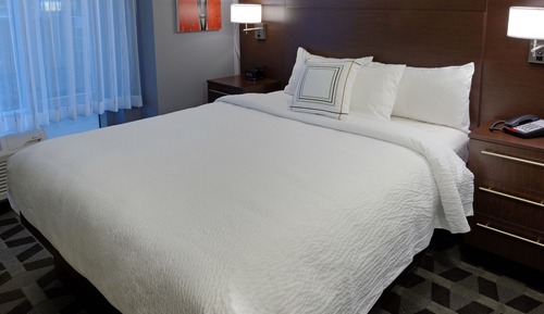 Standard Suite, 1 Bedroom (Mobility Accessible, Roll-in Shower)