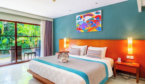 Kids Suite (1 King Bed, 1 Trundle Bed and 1 Bunk Bed)