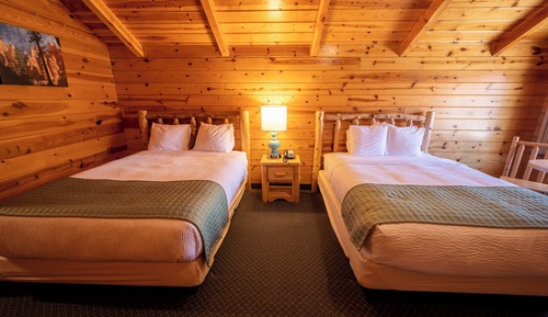Standard Cabin, 2 Queen Beds