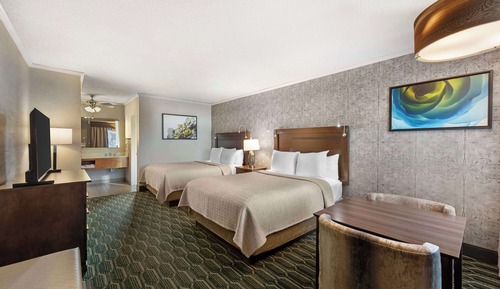 Deluxe Room, 2 Queen Beds, Non Smoking, Refrigerator & Microwave