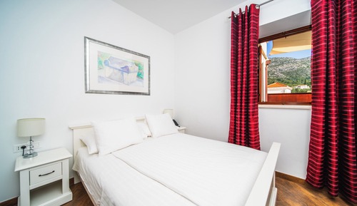 Apartment, 2 Bedrooms, Pool View, Ground Floor