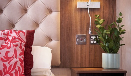 Business Studio Suite, 1 Bedroom, Ensuite, Garden View