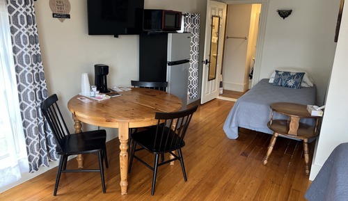 Unit 21 (Second Floor)