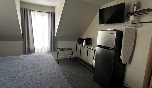 Unit 14 (Second Floor)