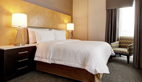 Room, 1 King Bed, Balcony