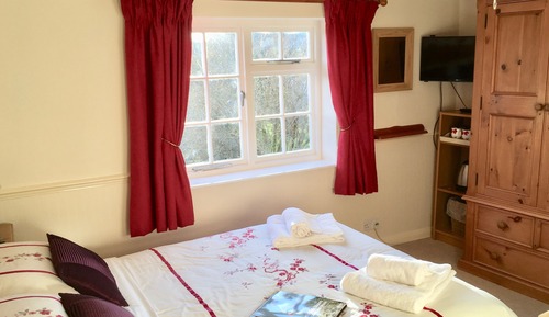 Double Room, Ensuite (Bath and Shower)