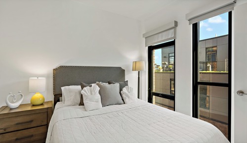 Luxury Apartment, 1 Queen Bed, Bathtub, City View