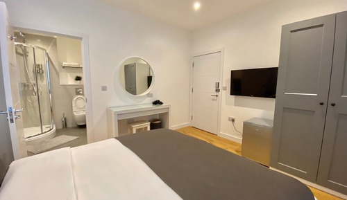 Double Room, Balcony