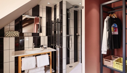 Medium Double Room - Mama