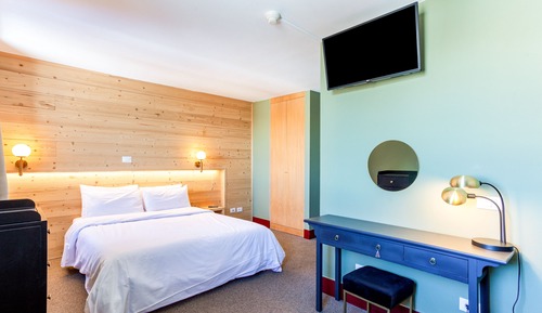 Junior Room, Mountain View