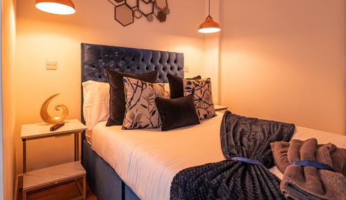 Executive Apartment, Ensuite, City View (Apt 1)