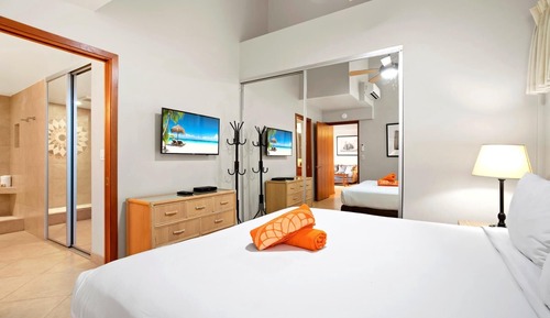 Condo (3 Bedrooms)