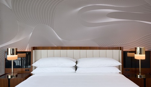Room, 1 King Bed, Corner