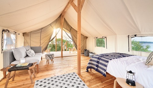Honeymoon Tent
