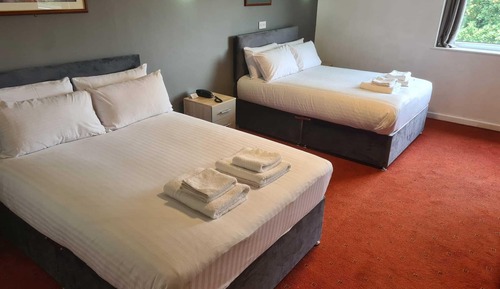 Deluxe Twin Room, 2 Double Beds, Non Smoking, Bathtub