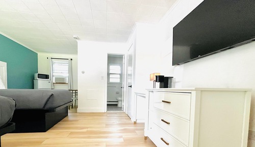 Two Full Beds Nonsmoking Lakeside