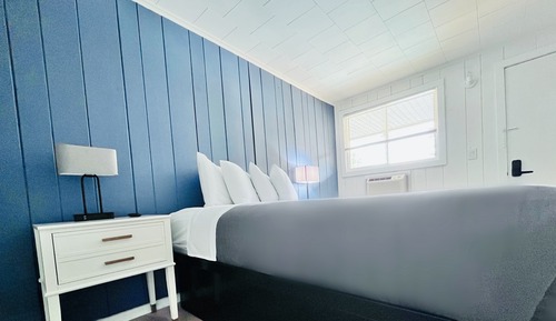 One Queen Nonsmoking Northside