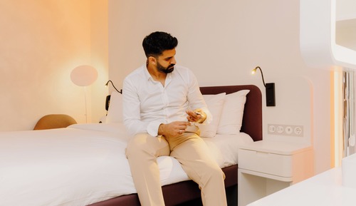 Solo room