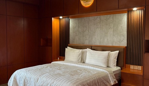 Presidential Studio Suite