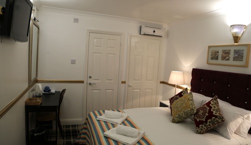 Deluxe Double Room with Shower
