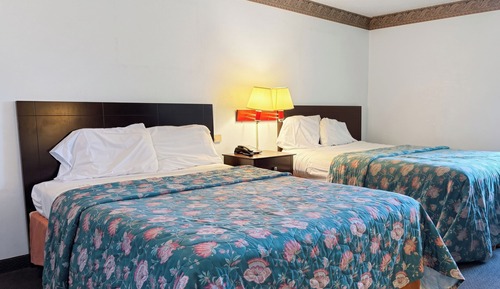 Room, 2 Queen Beds, Non Smoking