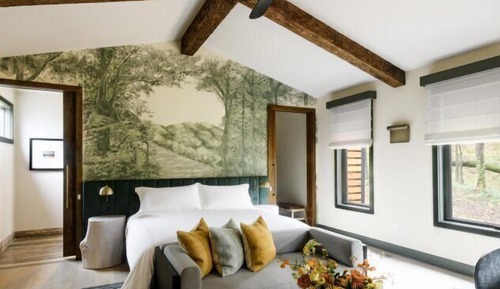 Cottage, 1 King Bed (Hillside)